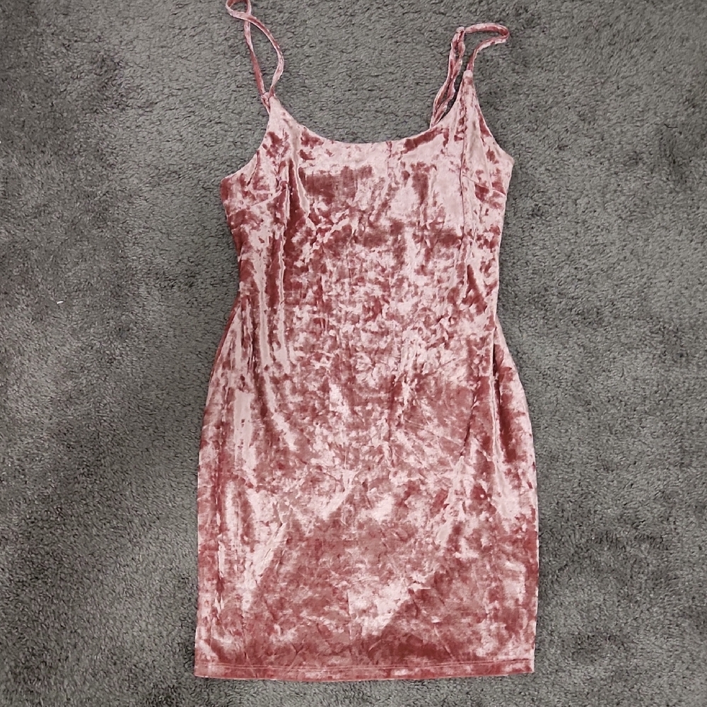 Forever 21 Pink Velvet Spaghetti Strap Bodycon Mini Dress | Size M